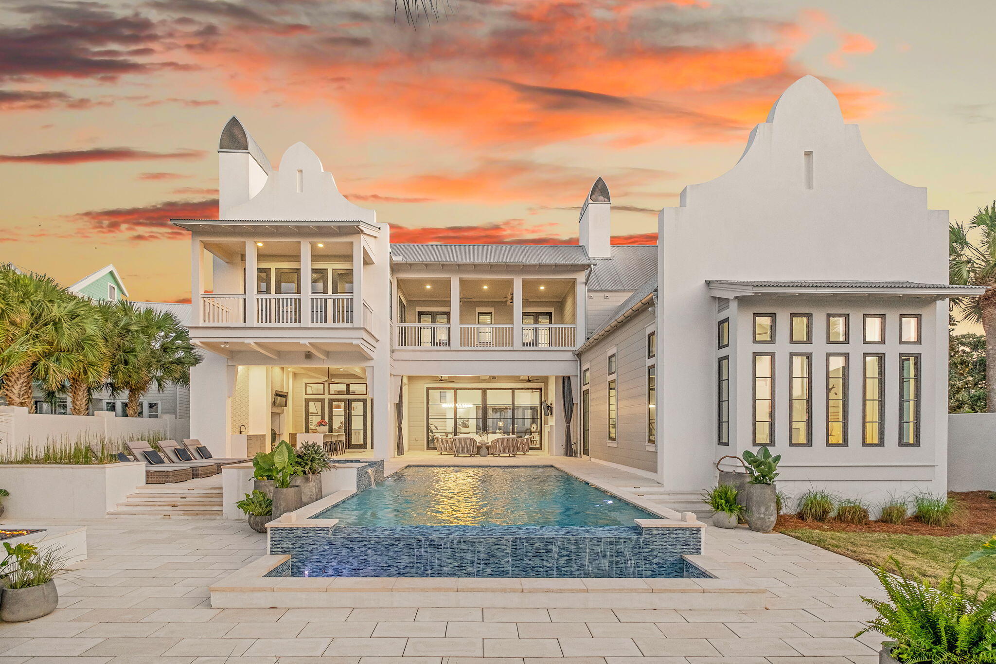 WHISPERING OAKS - Residential