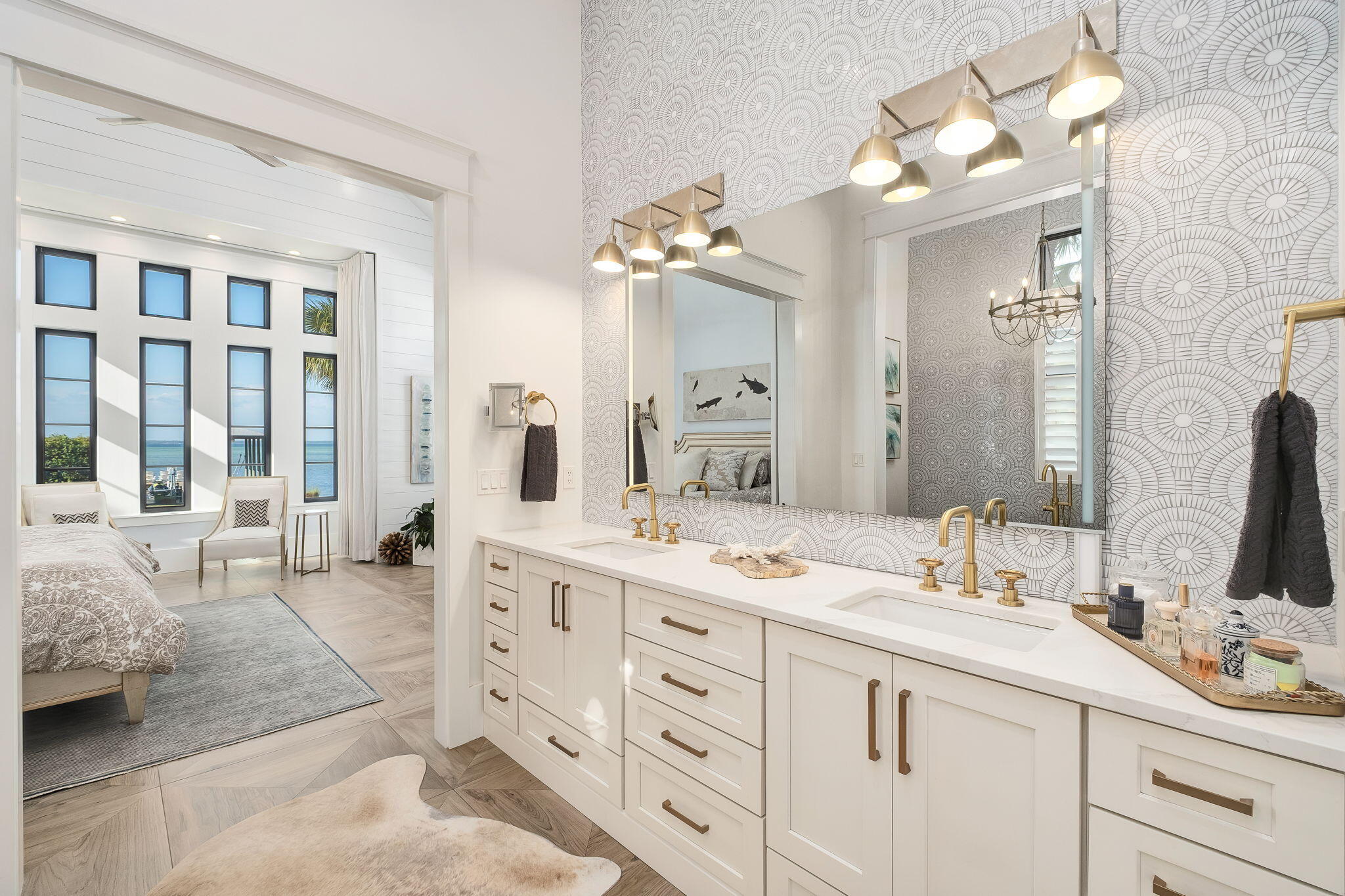 WHISPERING OAKS - Residential