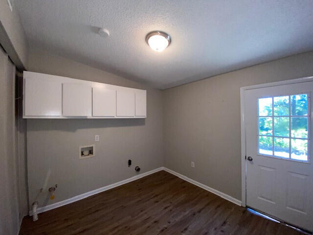 PINE CREST HILLS - Residential Lease