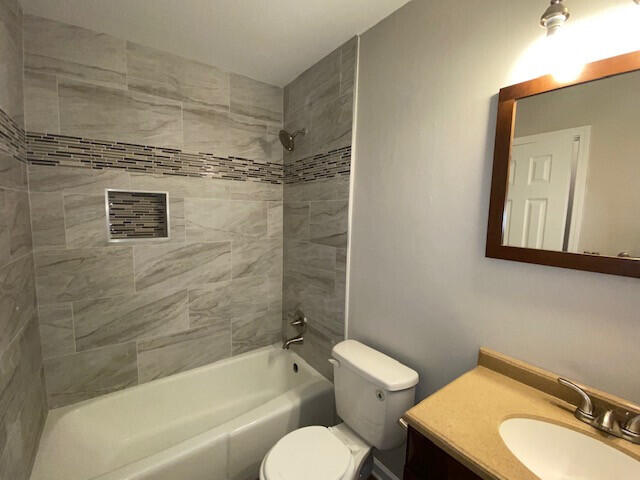 PINE CREST HILLS - Residential Lease