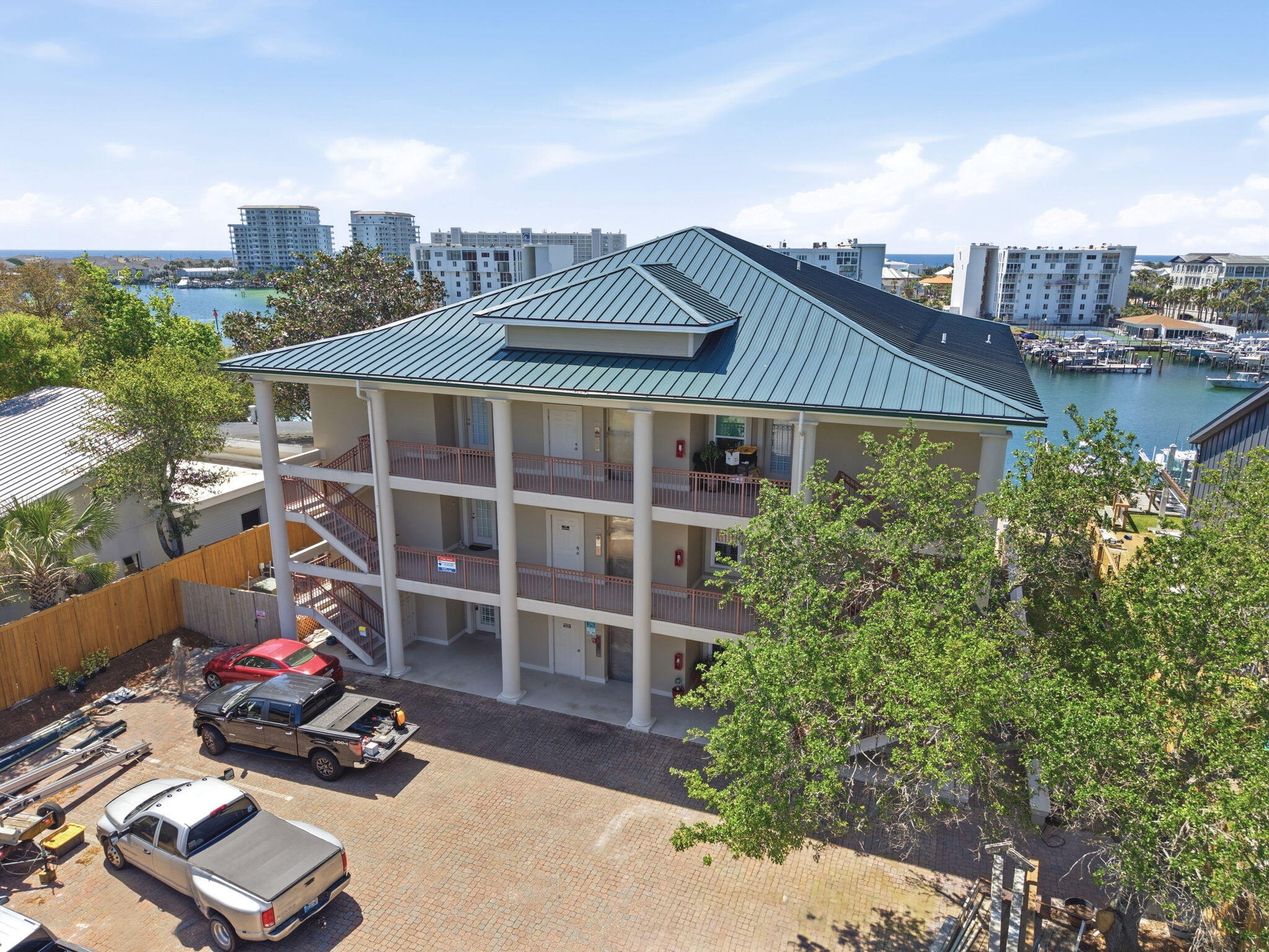 HARBOR PLANTATION - Residential Lease
