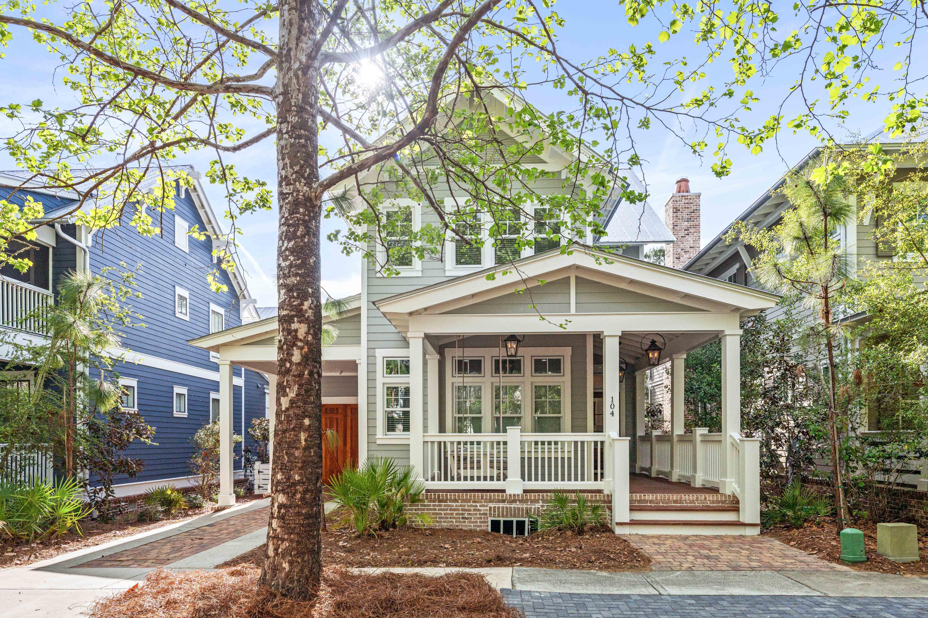 FOREST LAKES - Residential