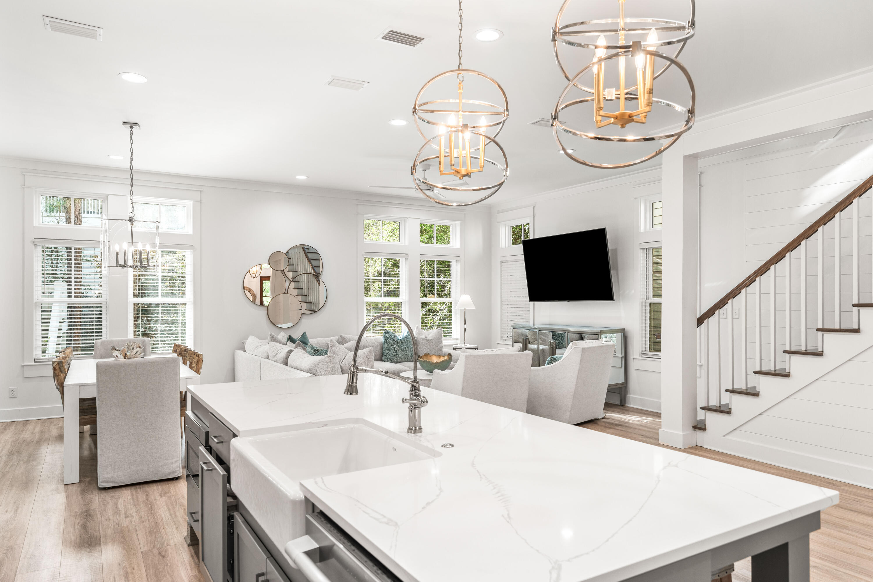 FOREST LAKES - Residential