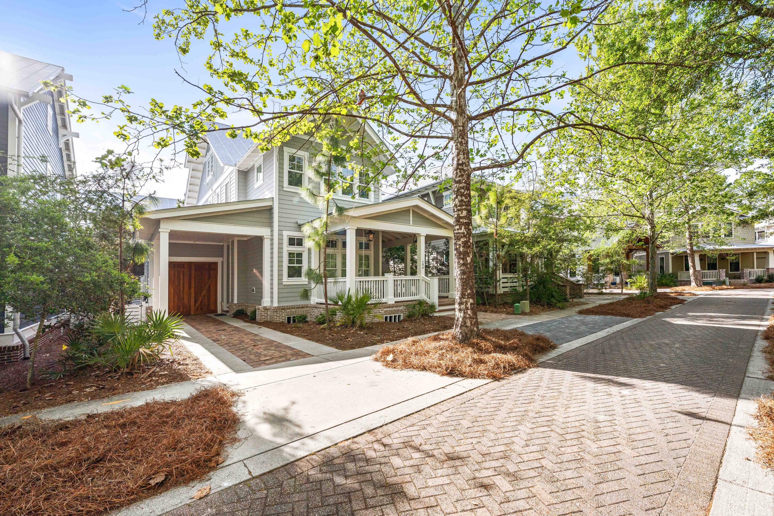 FOREST LAKES - Residential