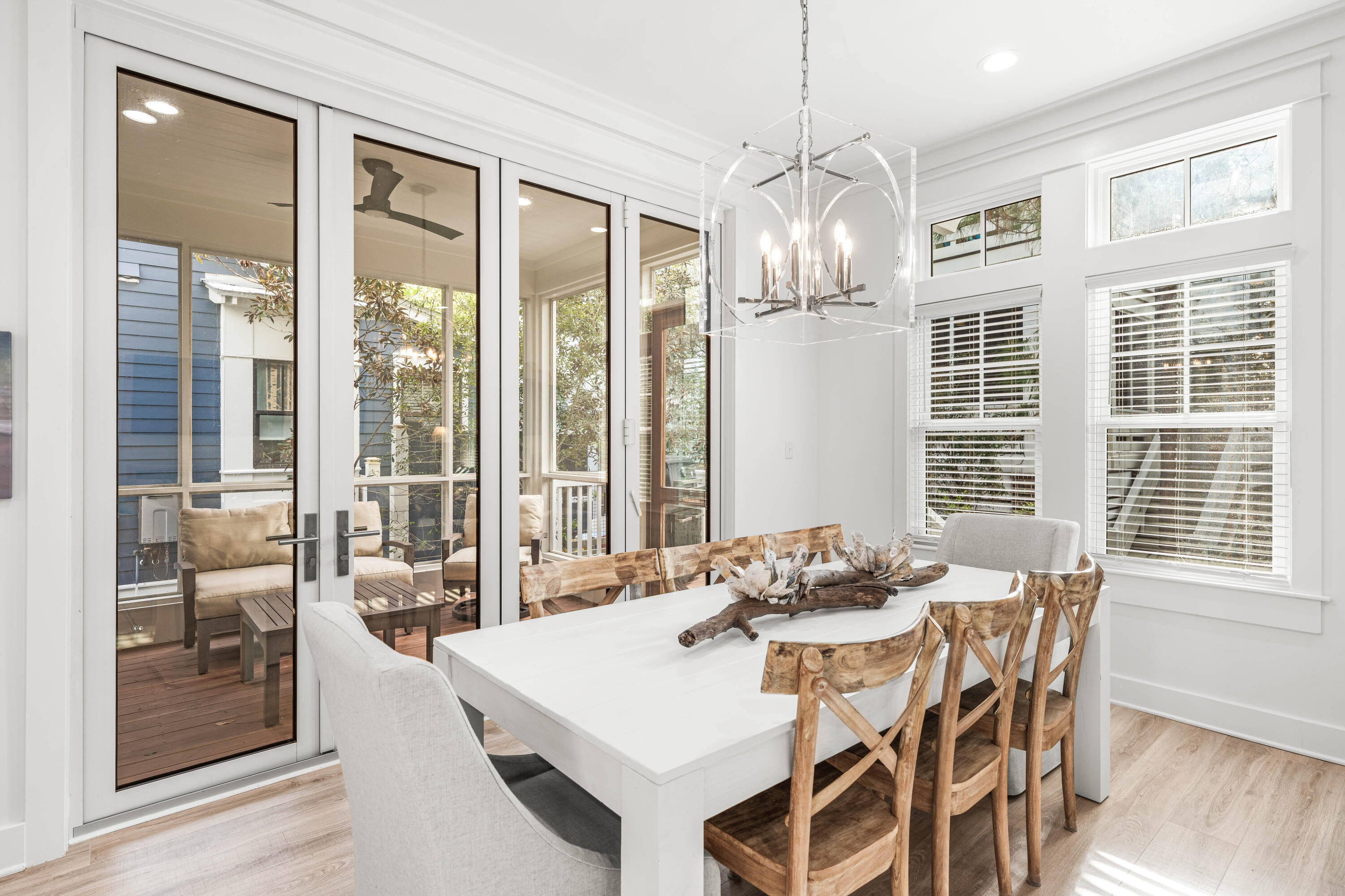 FOREST LAKES - Residential