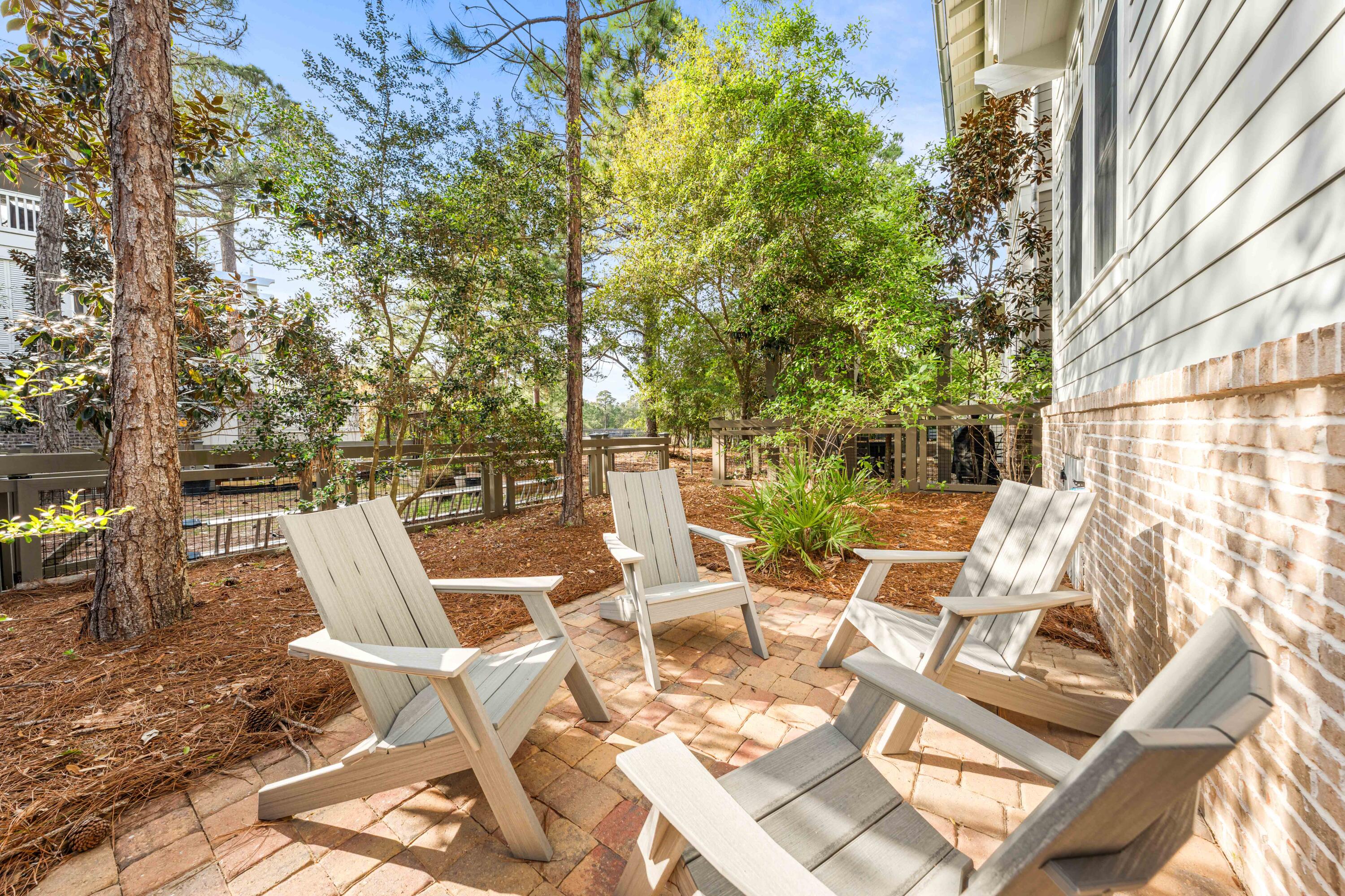 FOREST LAKES - Residential