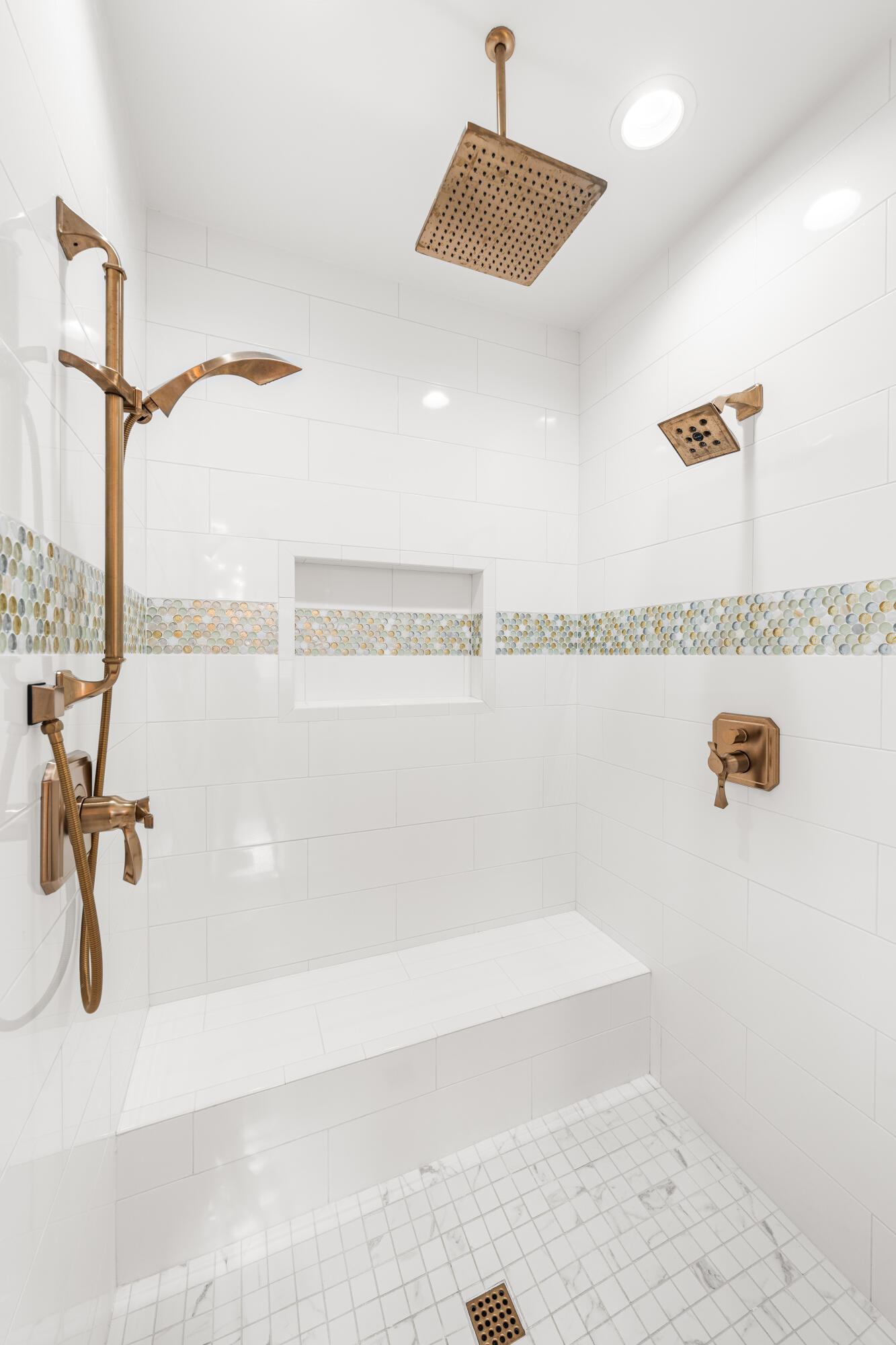 FOREST LAKES - Residential