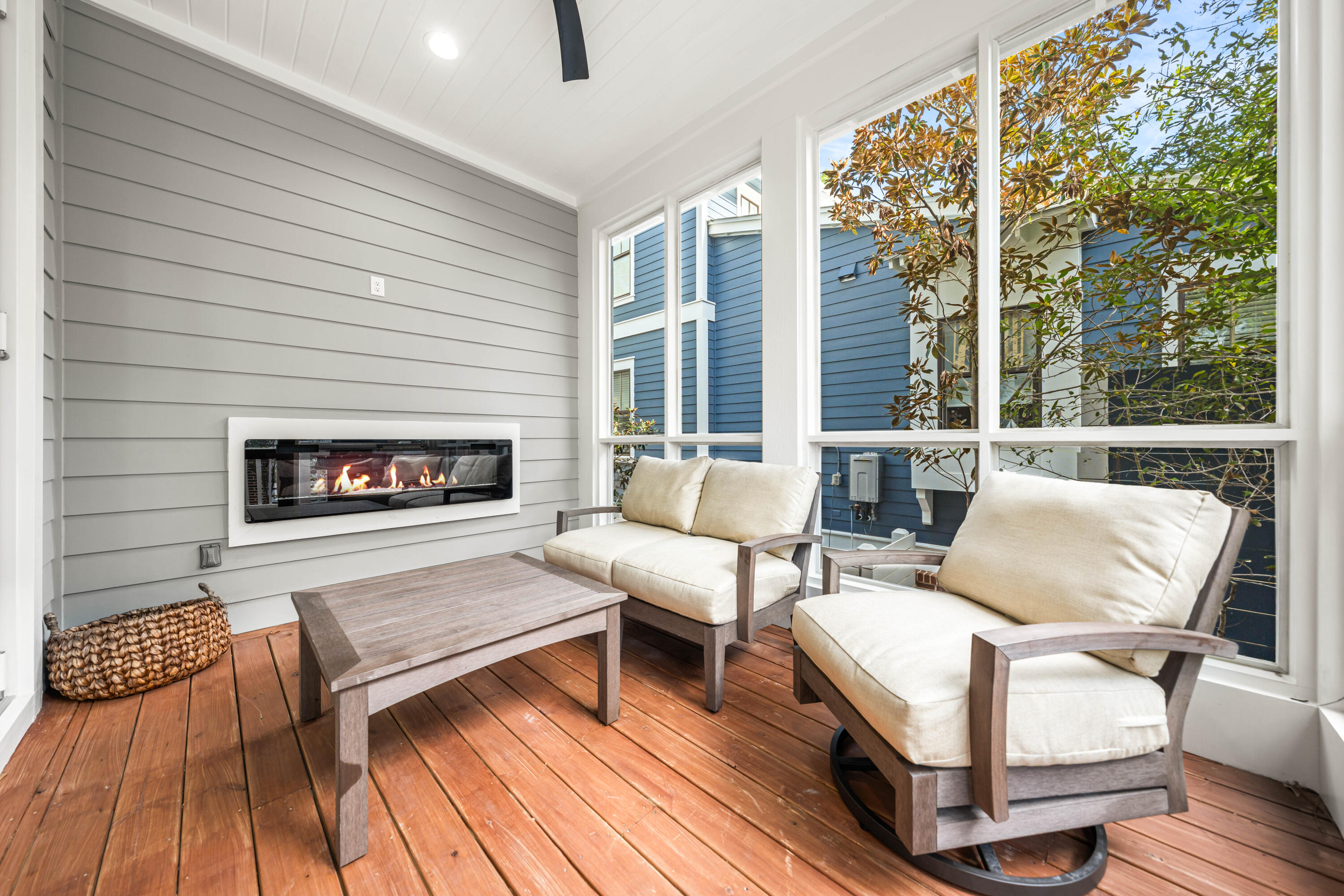 FOREST LAKES - Residential