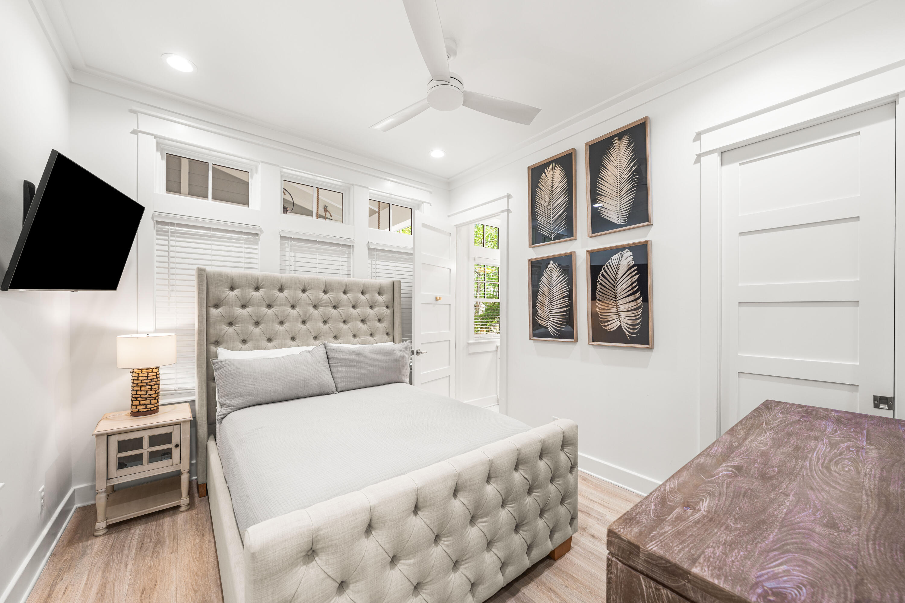 FOREST LAKES - Residential