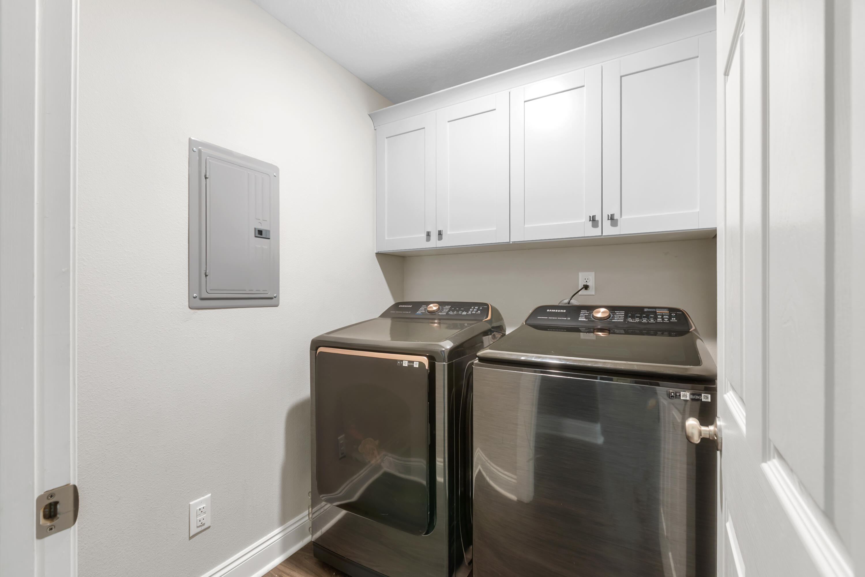 EAST BAY HEIGHTS - Residential Lease