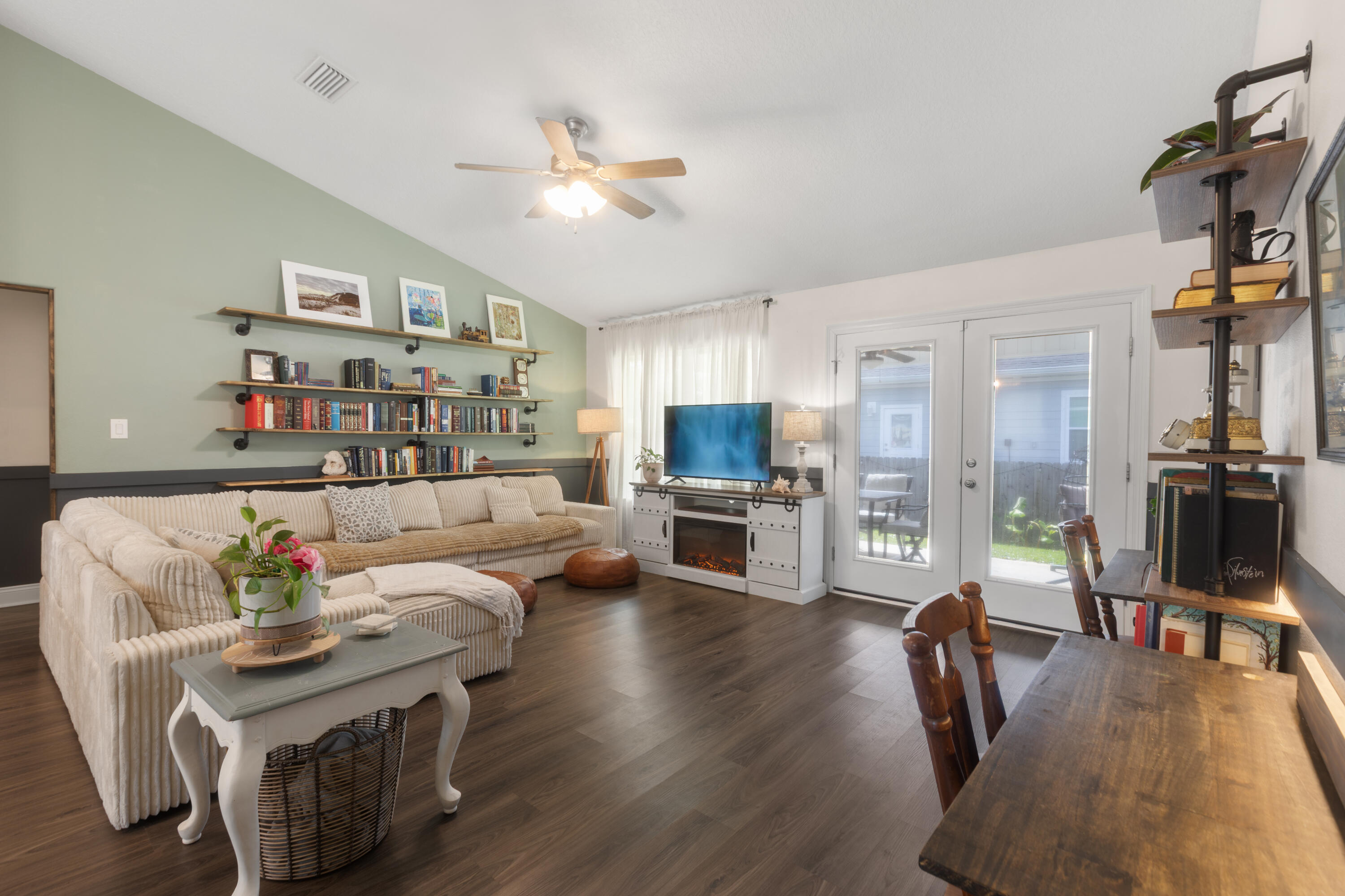 EAST BAY HEIGHTS - Residential Lease