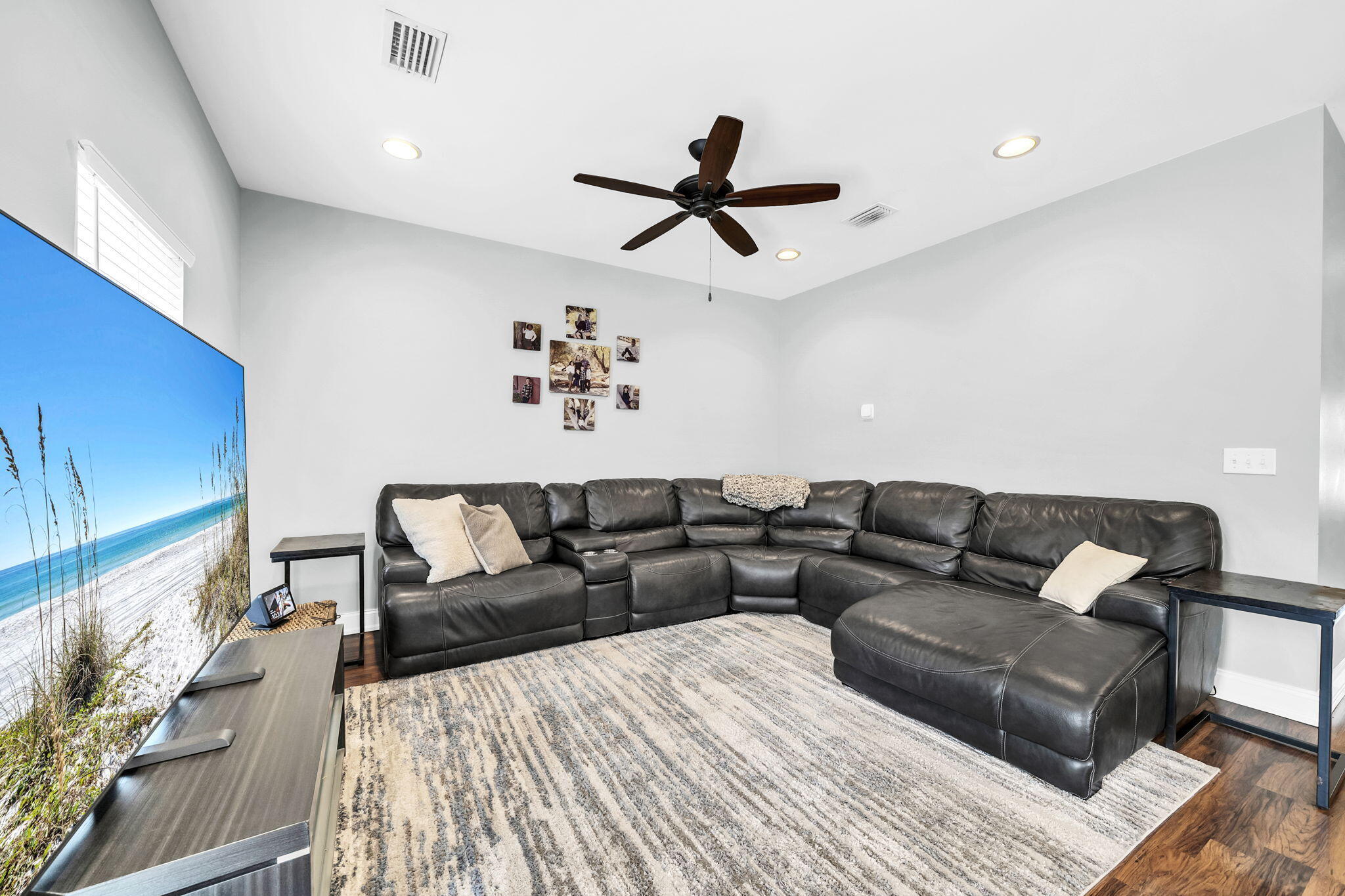 CARONDOLET T/H - Residential