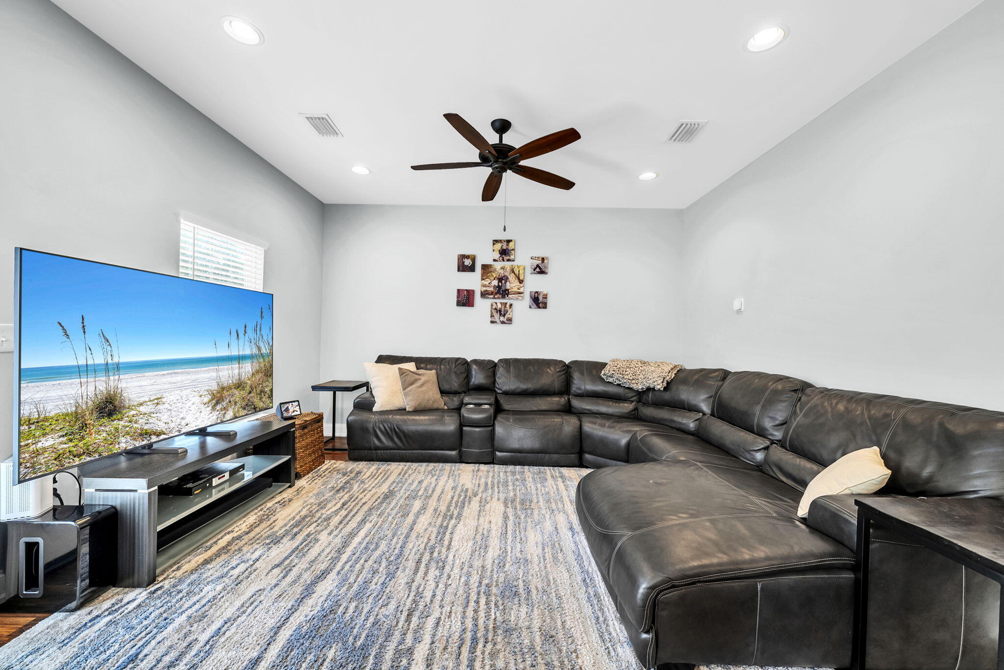 CARONDOLET T/H - Residential