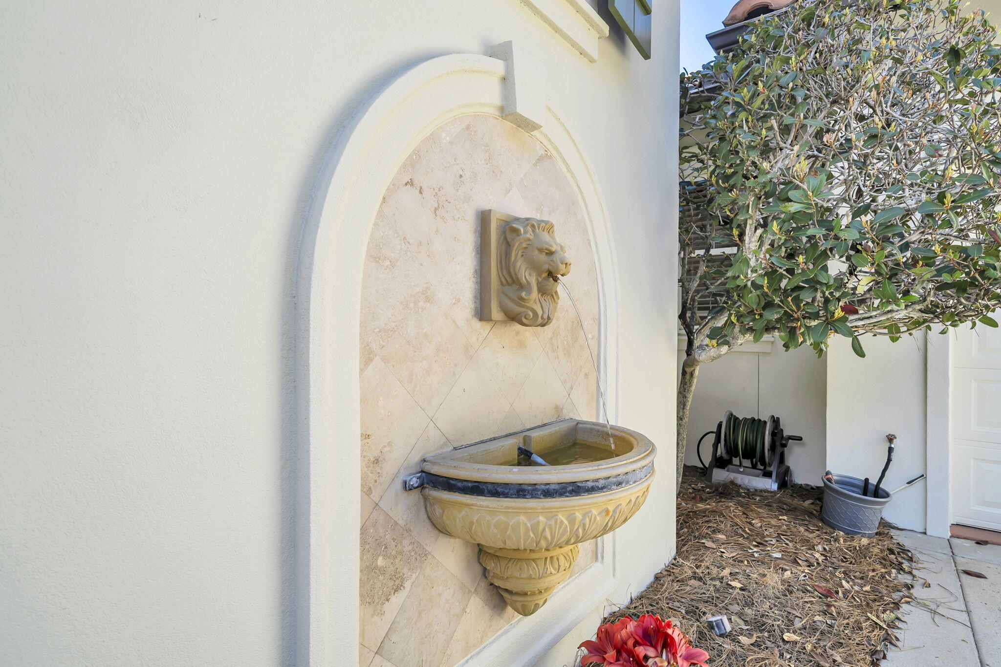 VINEYARD AT RAVEN OAKS - Residential