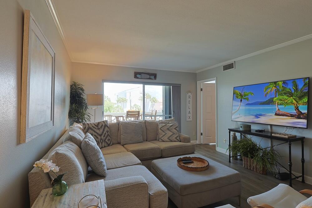 EL MATADOR CONDO - Residential