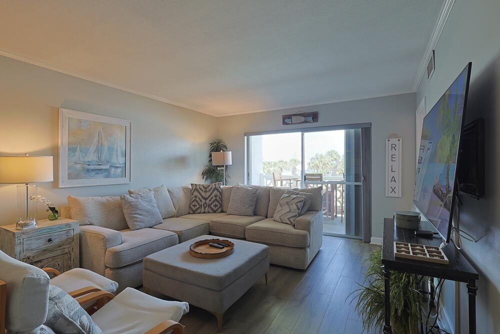 EL MATADOR CONDO - Residential