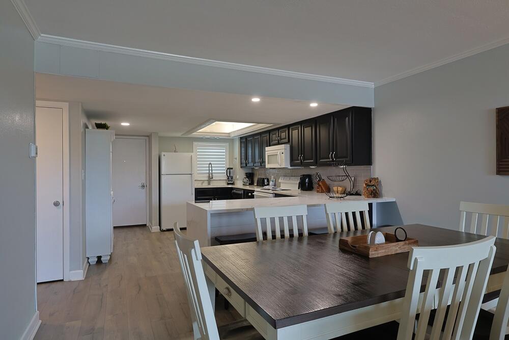 EL MATADOR CONDO - Residential