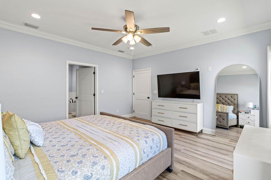 PORT DIXIE COM NW COR LOT 1 E 340FT S 104FT TO POB E 100FT S 66FT W 100FT N 66FT TO POB - Residential