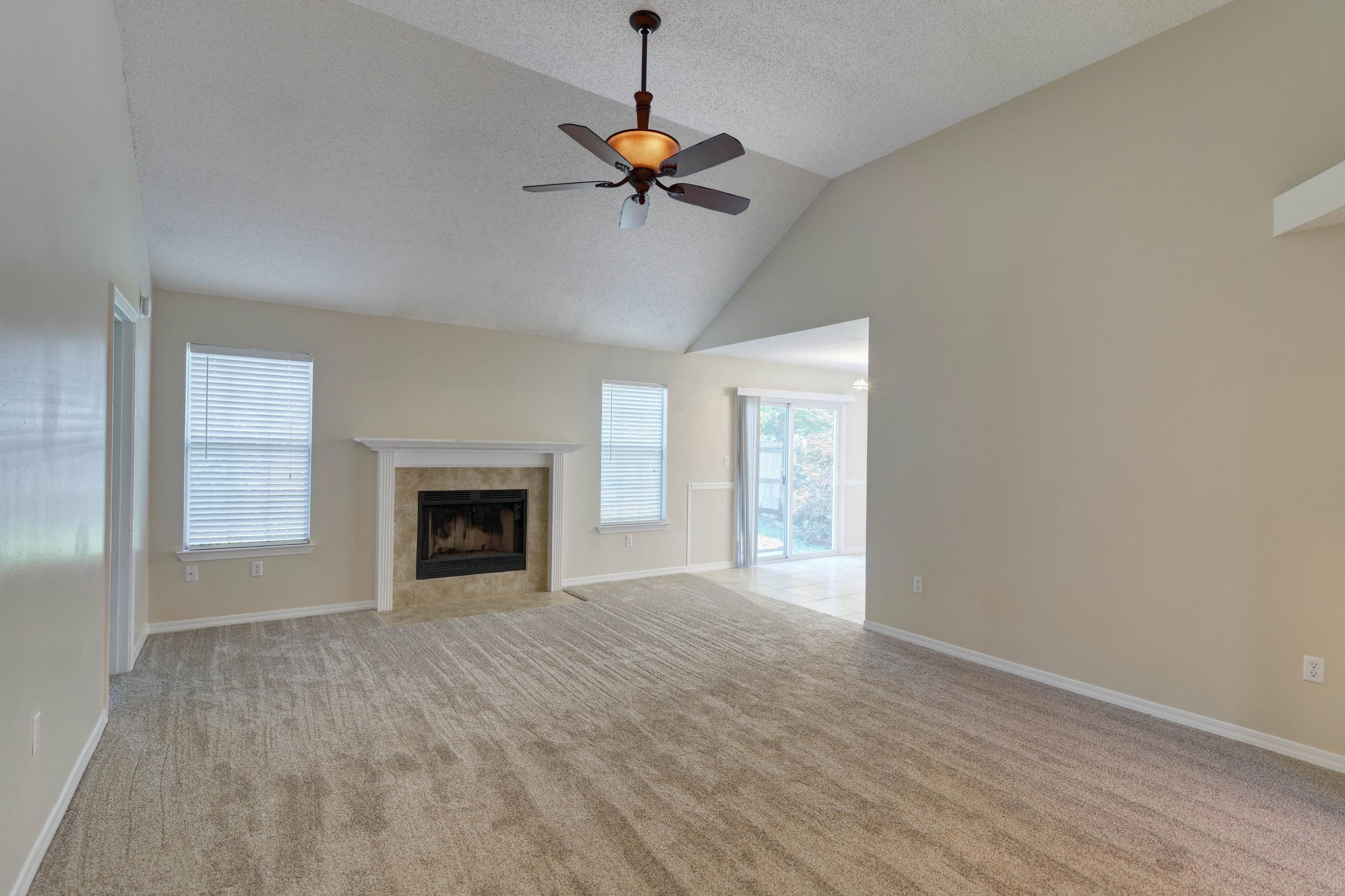 SANDY RIDGE ESTATES - Residential