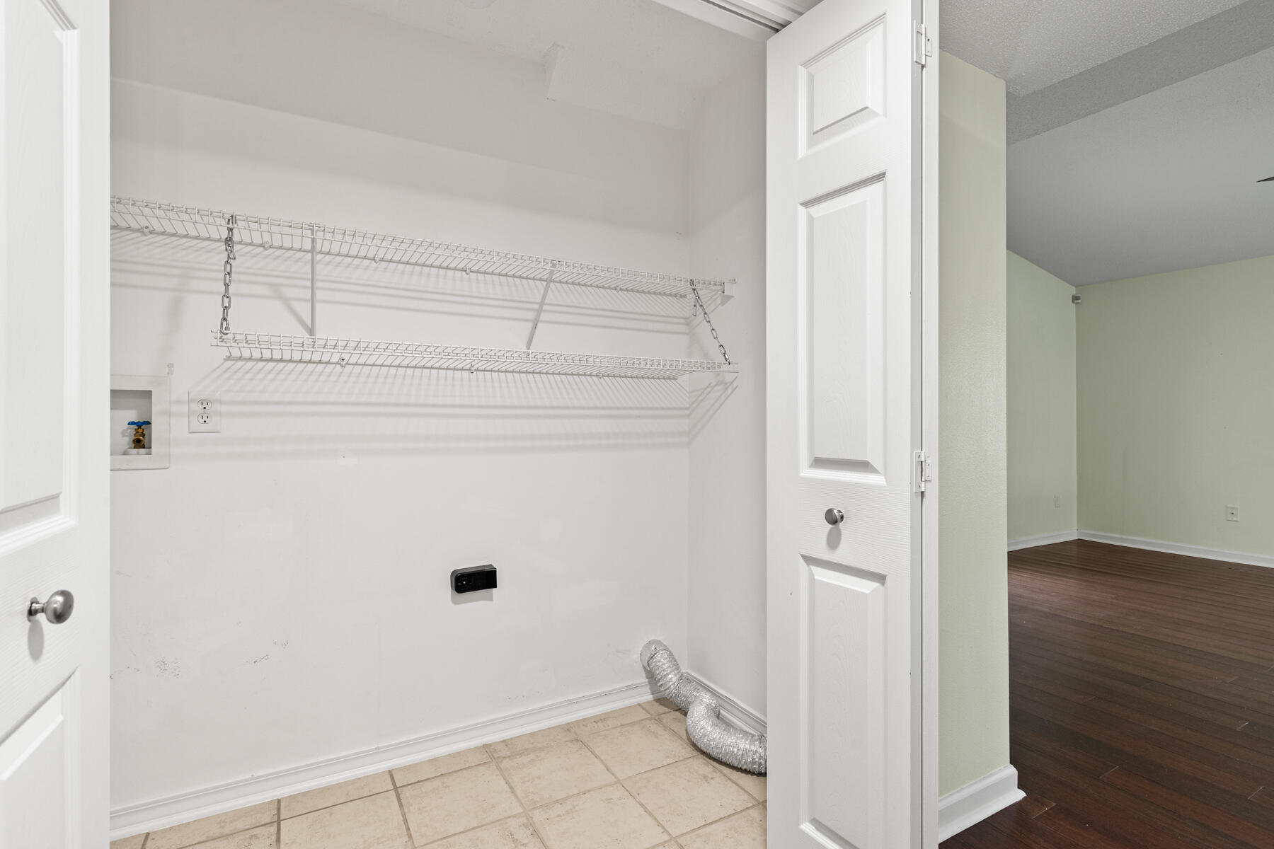 SHALIMAR OAKS - Residential