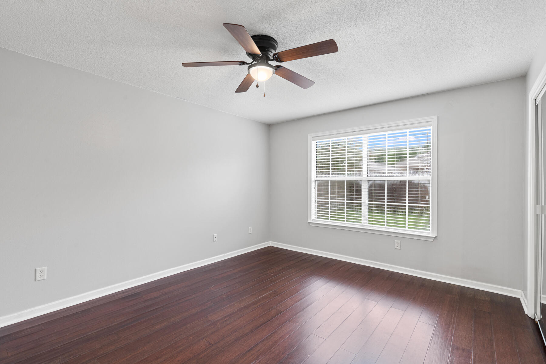 SHALIMAR OAKS - Residential