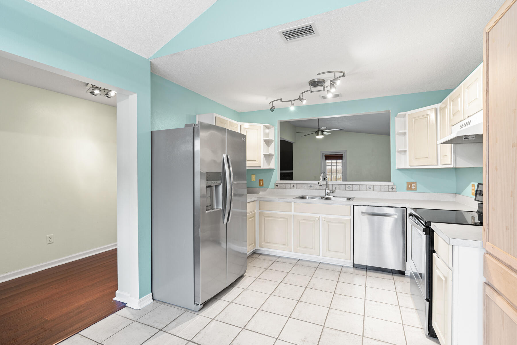 SHALIMAR OAKS - Residential