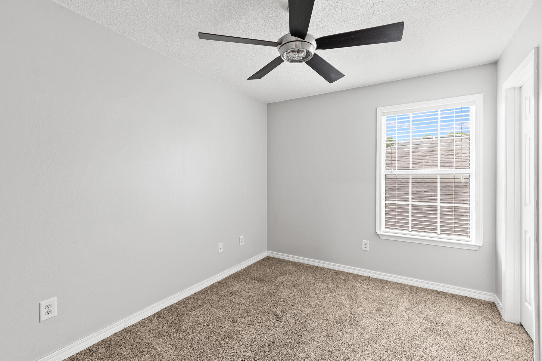 SHALIMAR OAKS - Residential