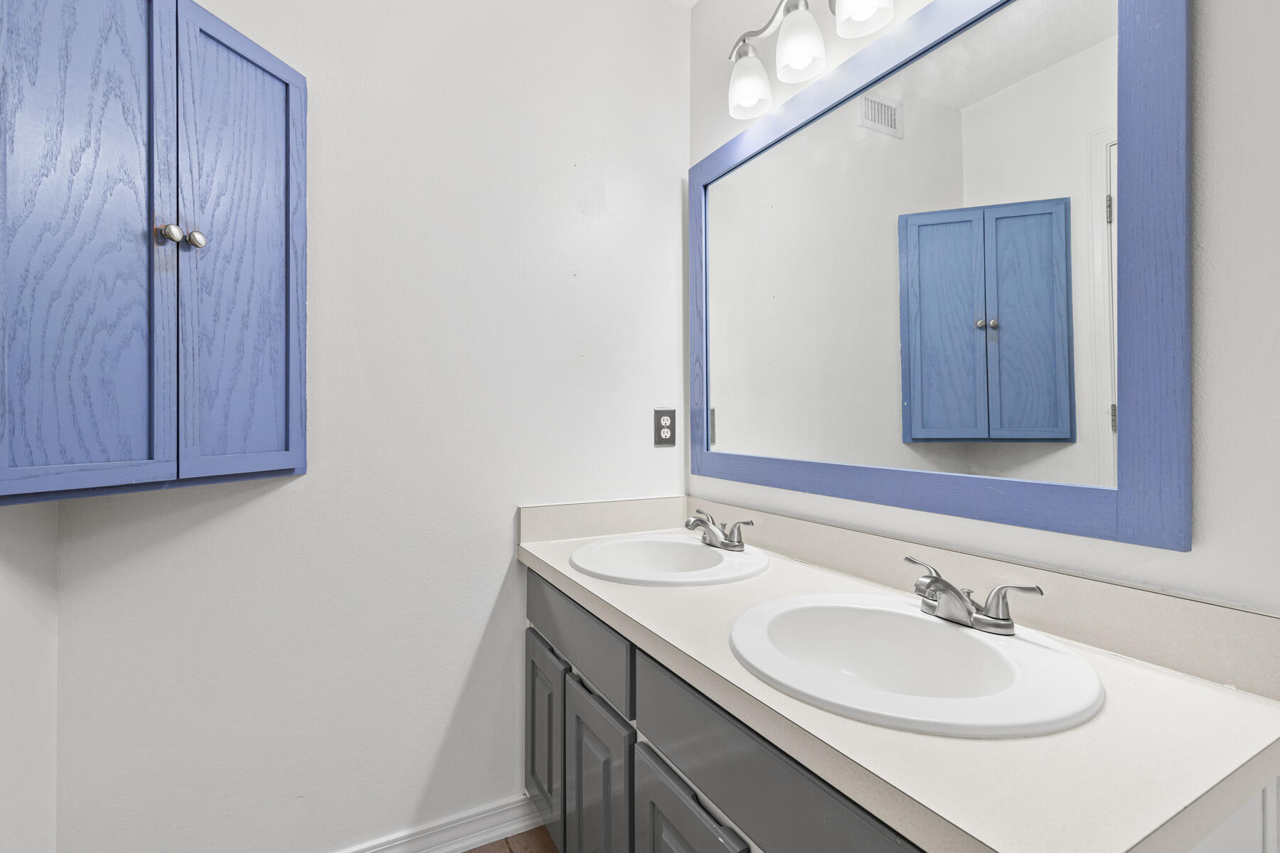 SHALIMAR OAKS - Residential