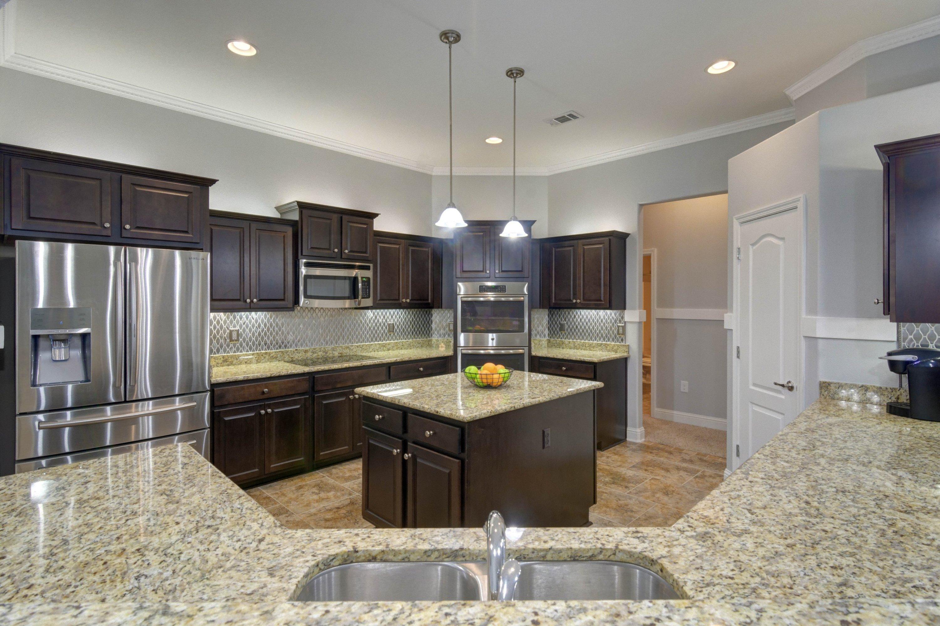 HOLLEY BY THE SEA - Residential