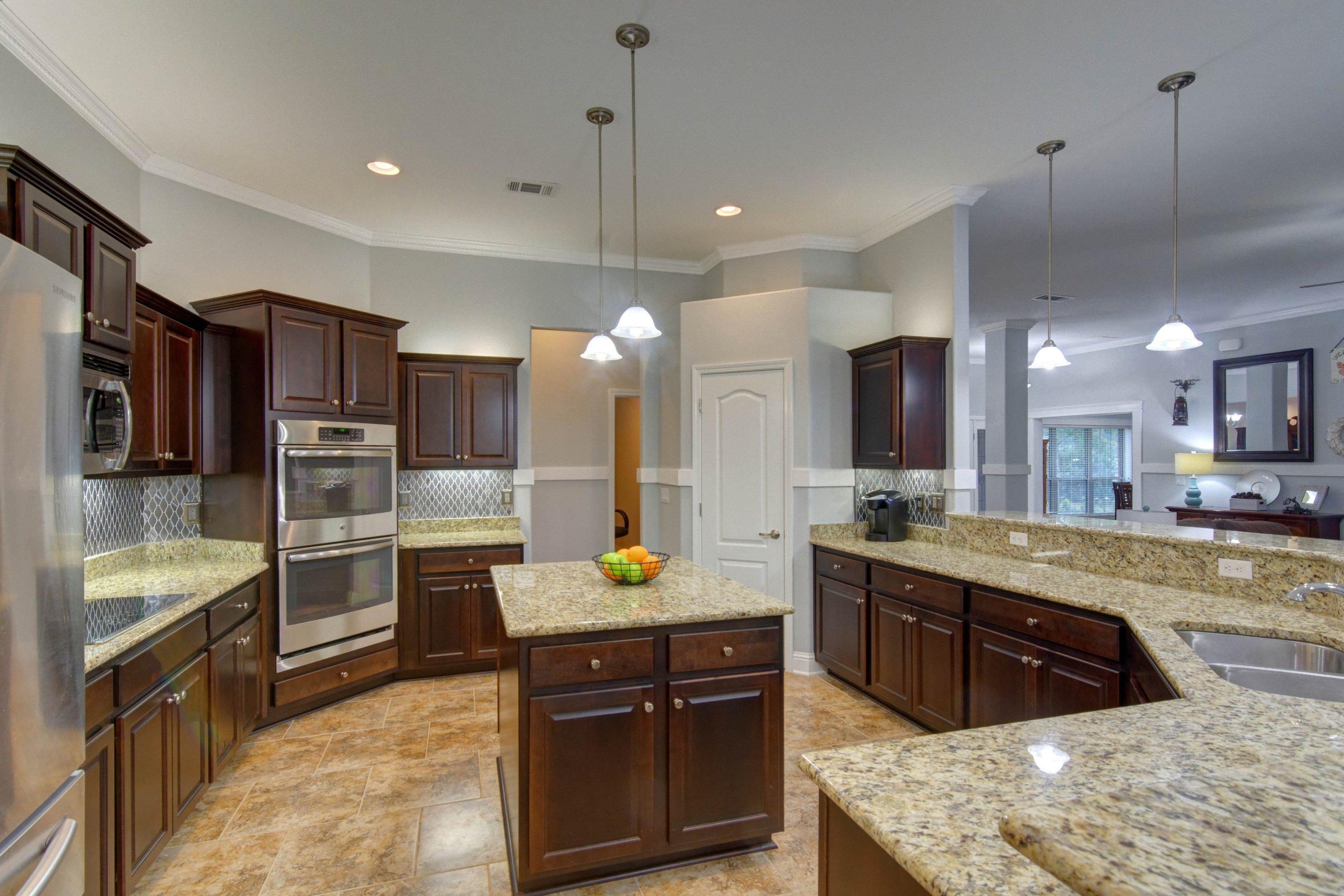 HOLLEY BY THE SEA - Residential