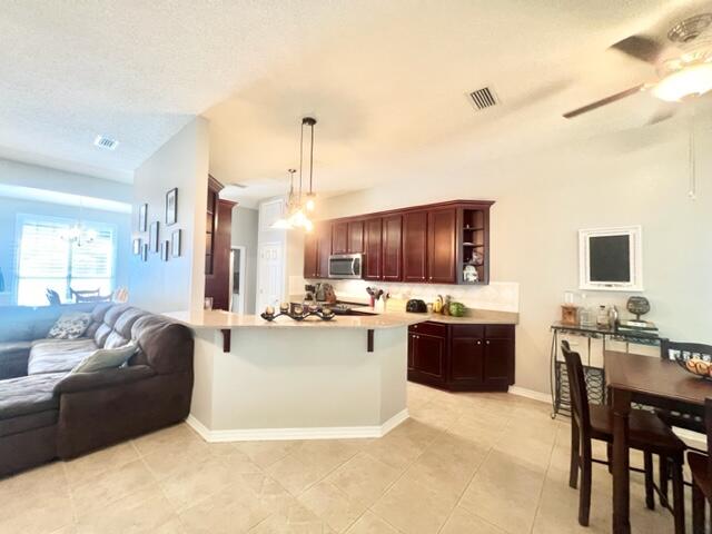 PARKWOOD ESTATES PH 5 - Residential Lease