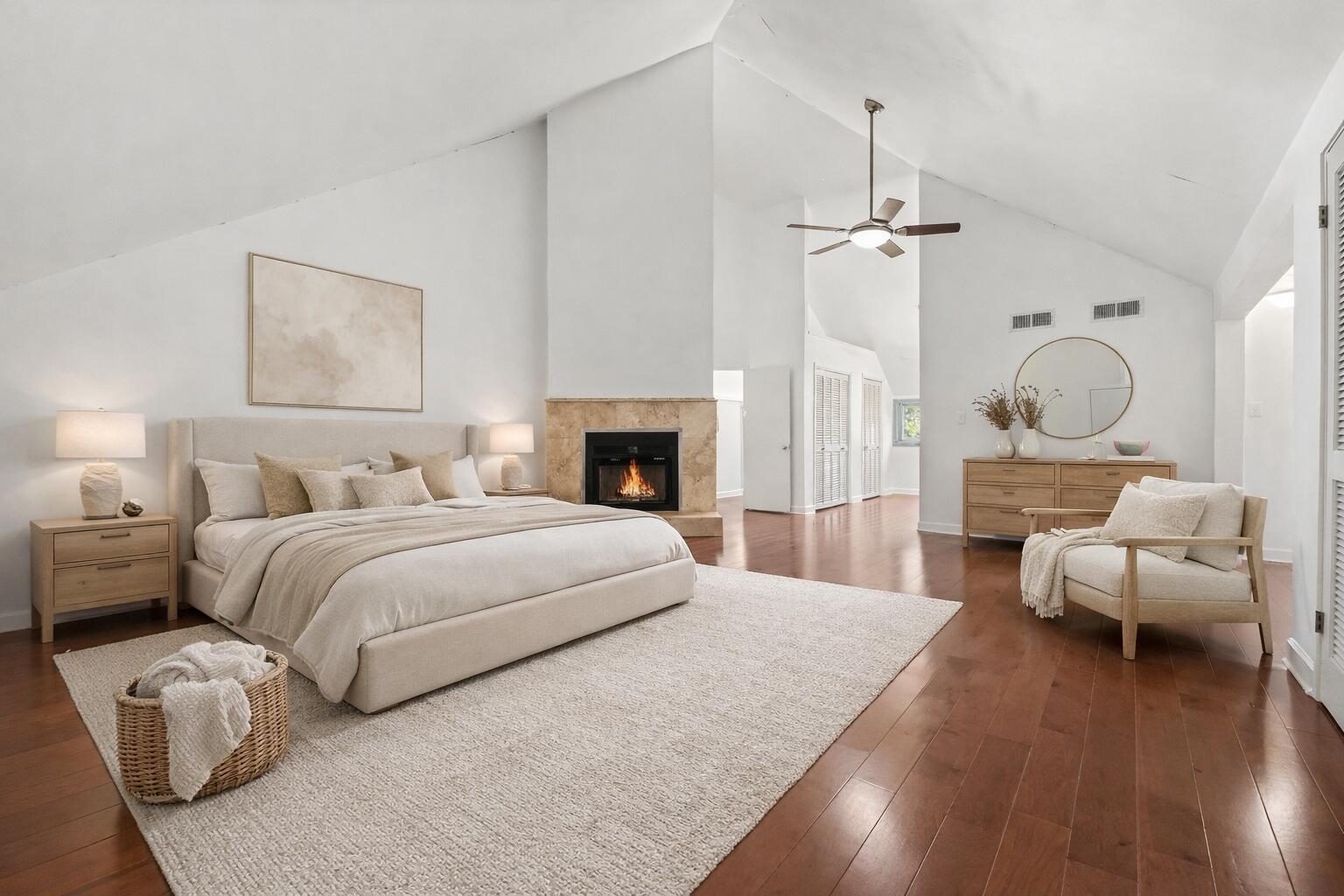 WHISPER BAY - Residential