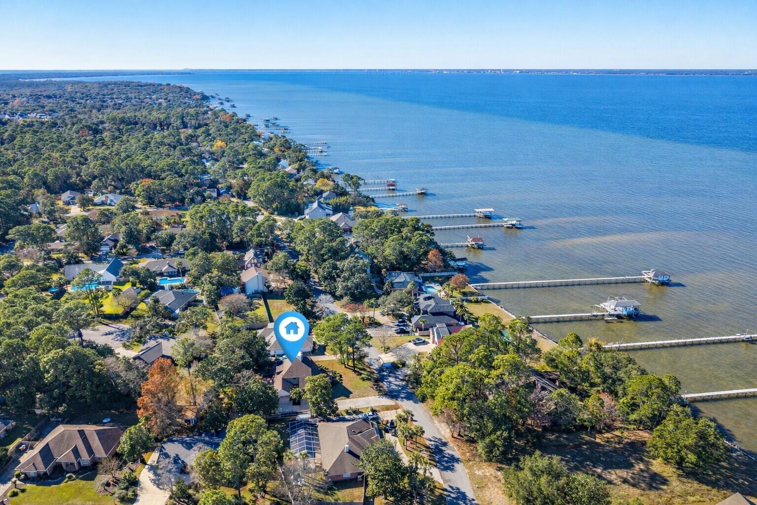 WHISPER BAY - Residential