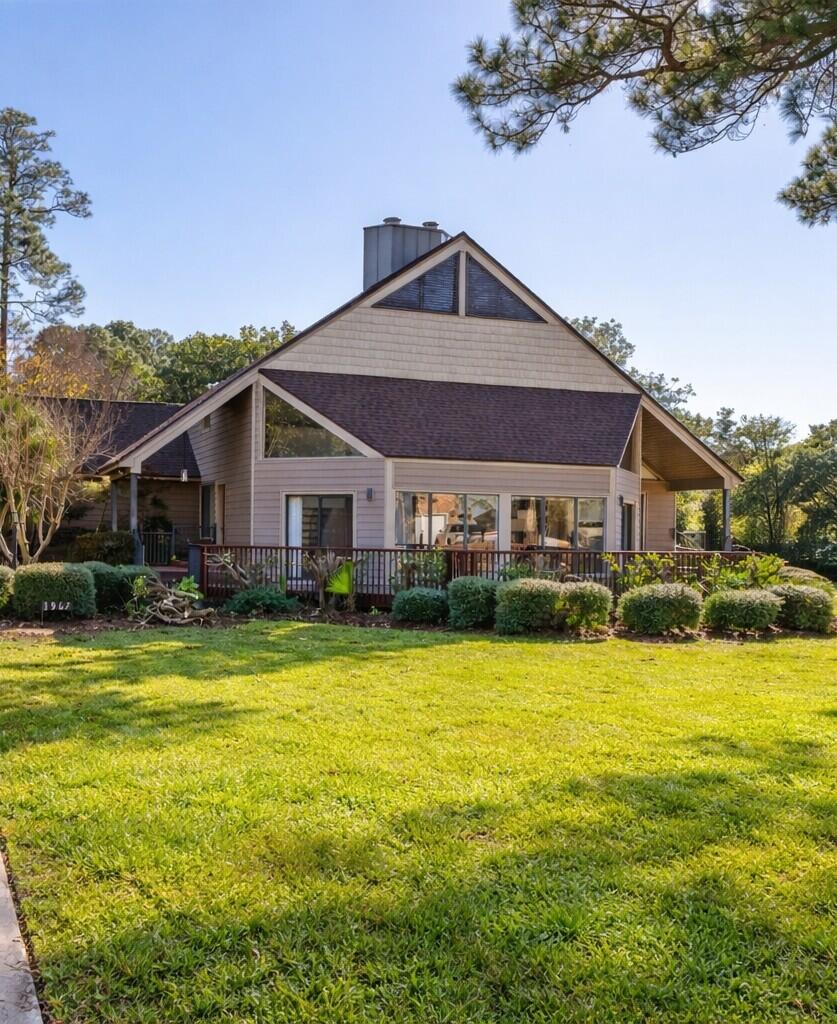 WHISPER BAY - Residential