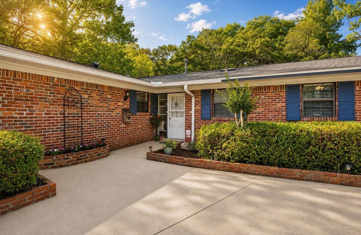 ELLIOTTS POINT 10TH ADDN - Residential