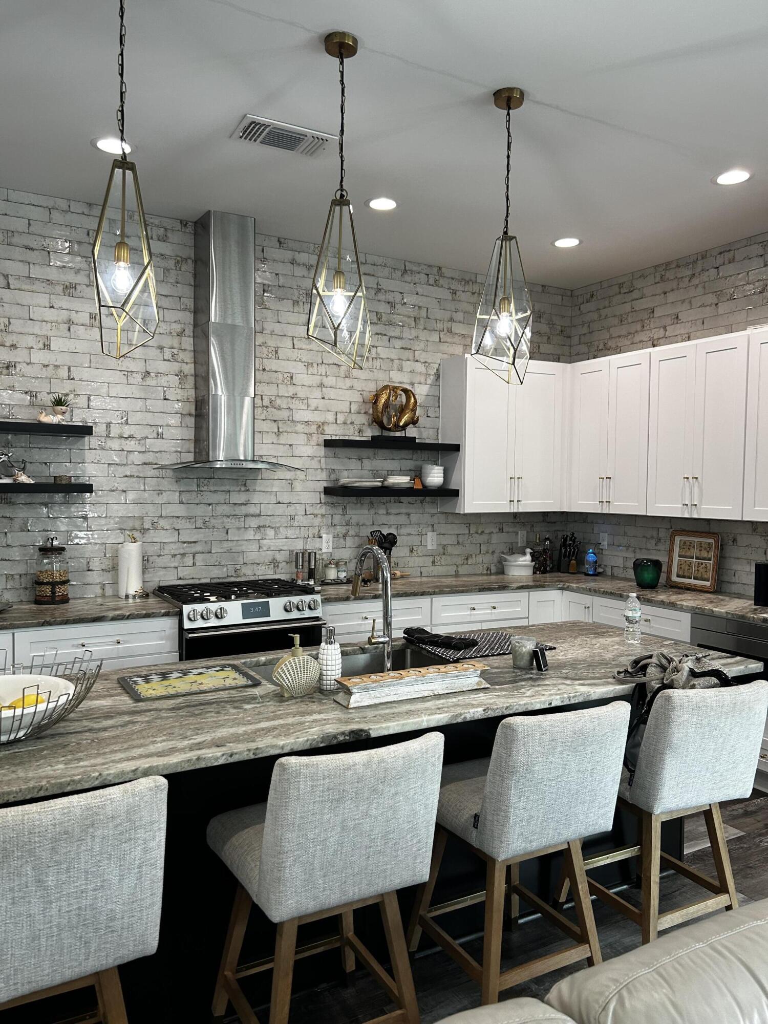 FRANGISTA BEACH 2ND ADDN - Residential