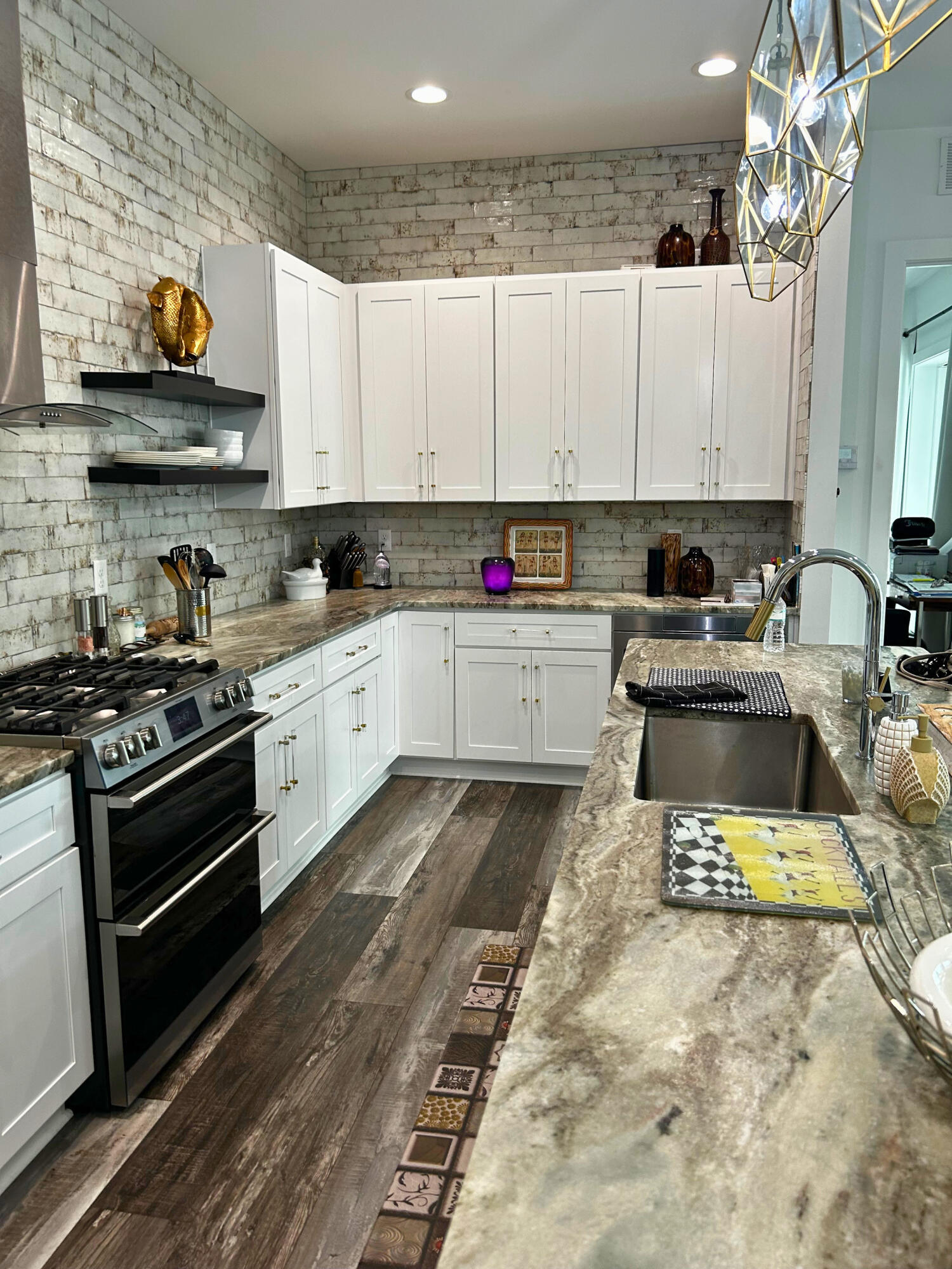 FRANGISTA BEACH 2ND ADDN - Residential