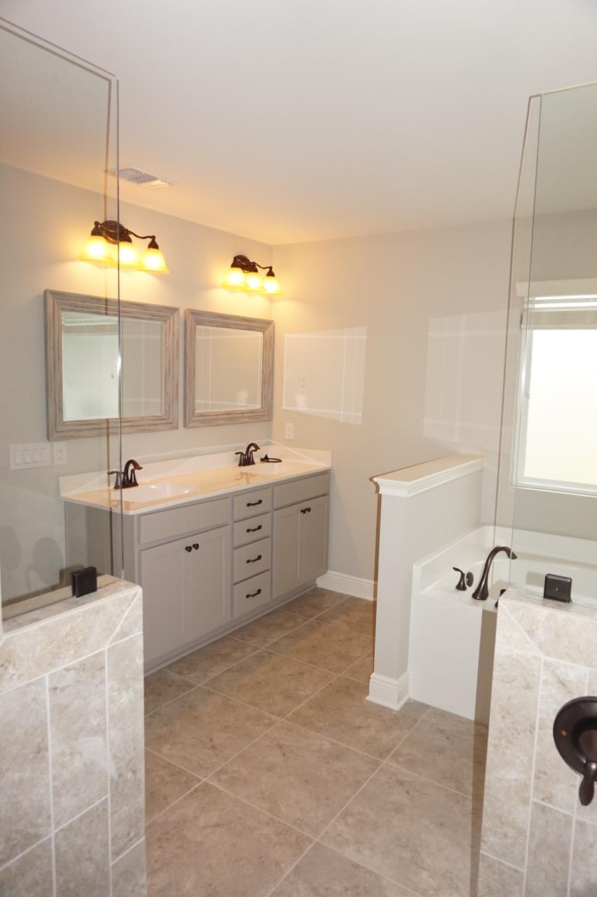 ROBLEDAL ESTATES UNIT 5 - Residential