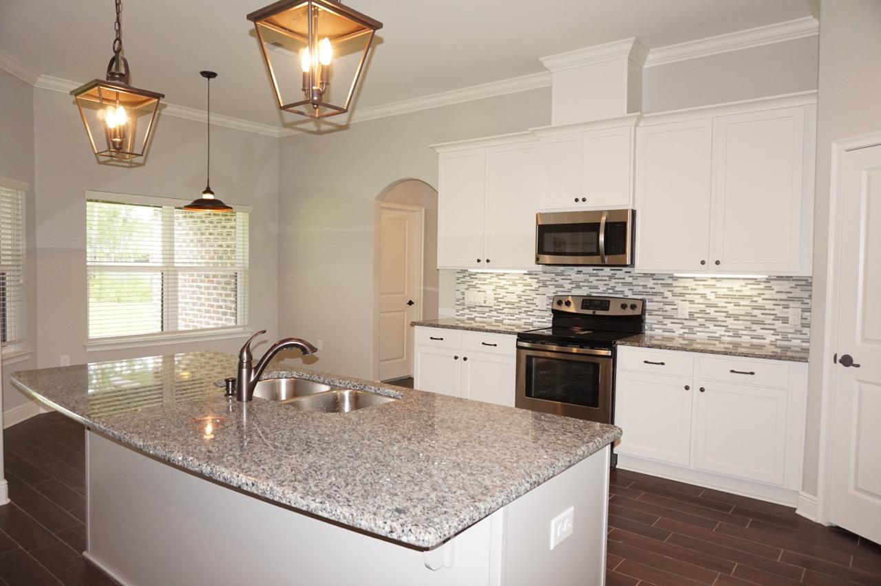 ROBLEDAL ESTATES UNIT 5 - Residential