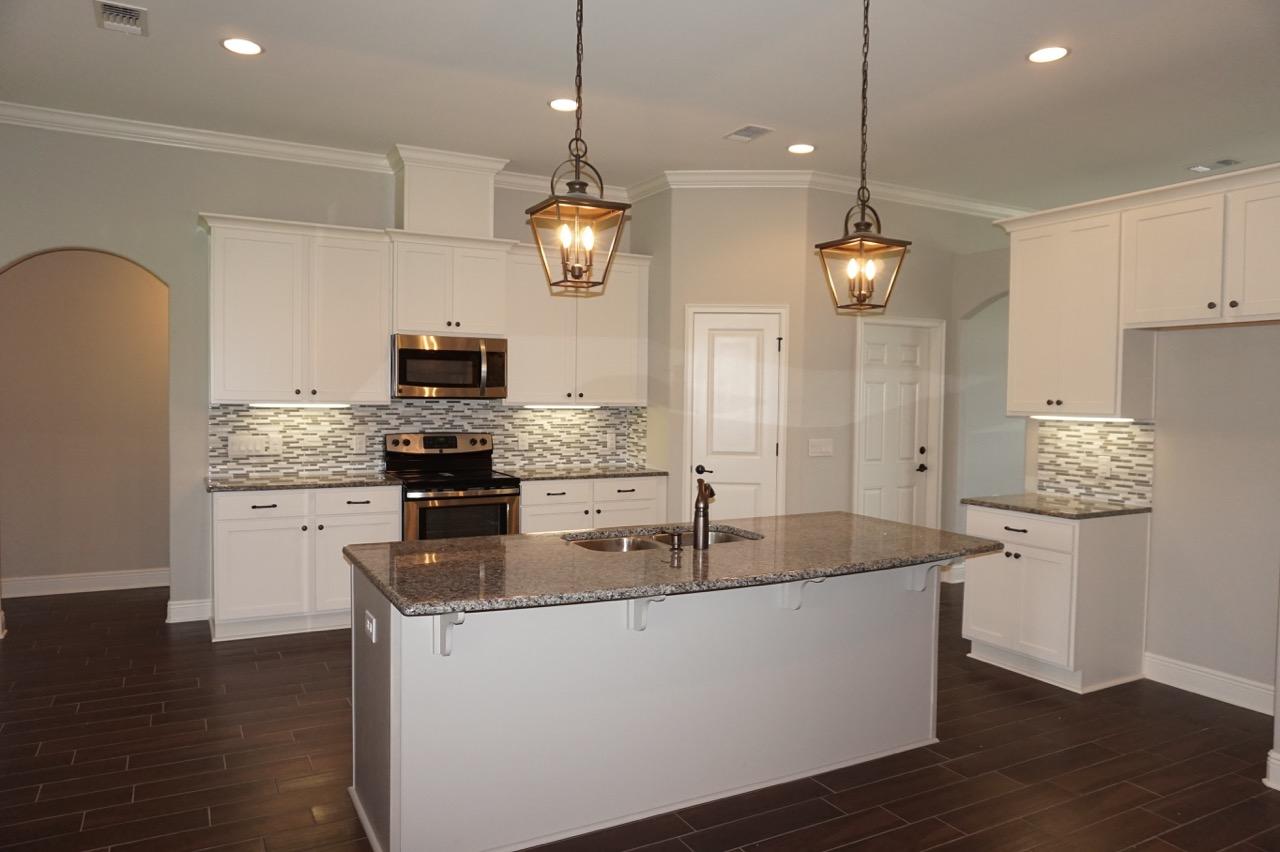 ROBLEDAL ESTATES UNIT 5 - Residential