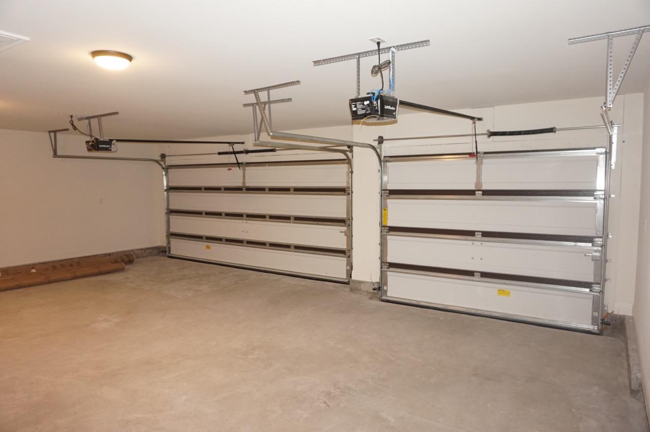 ROBLEDAL ESTATES UNIT 5 - Residential