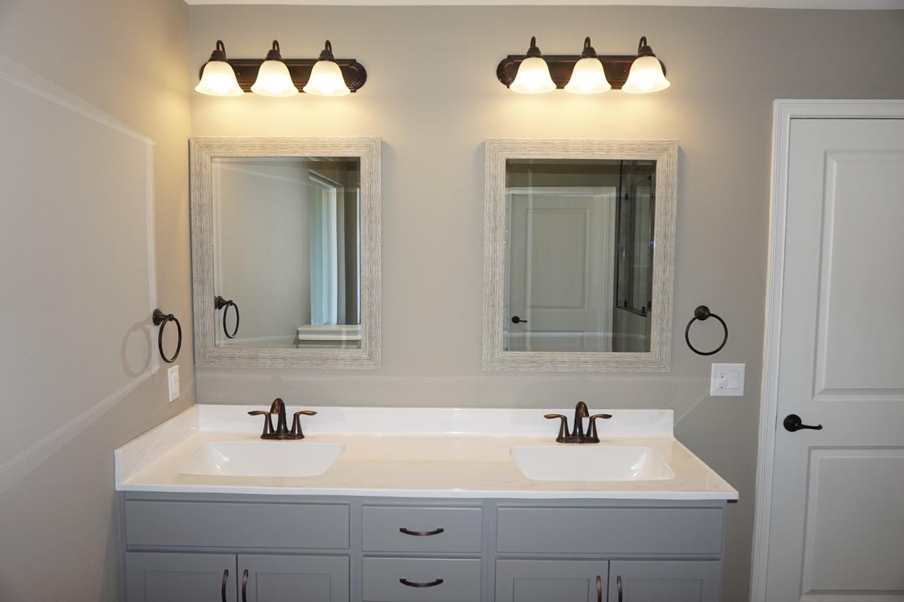 ROBLEDAL ESTATES UNIT 5 - Residential