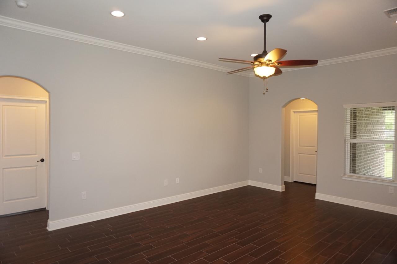 ROBLEDAL ESTATES UNIT 5 - Residential