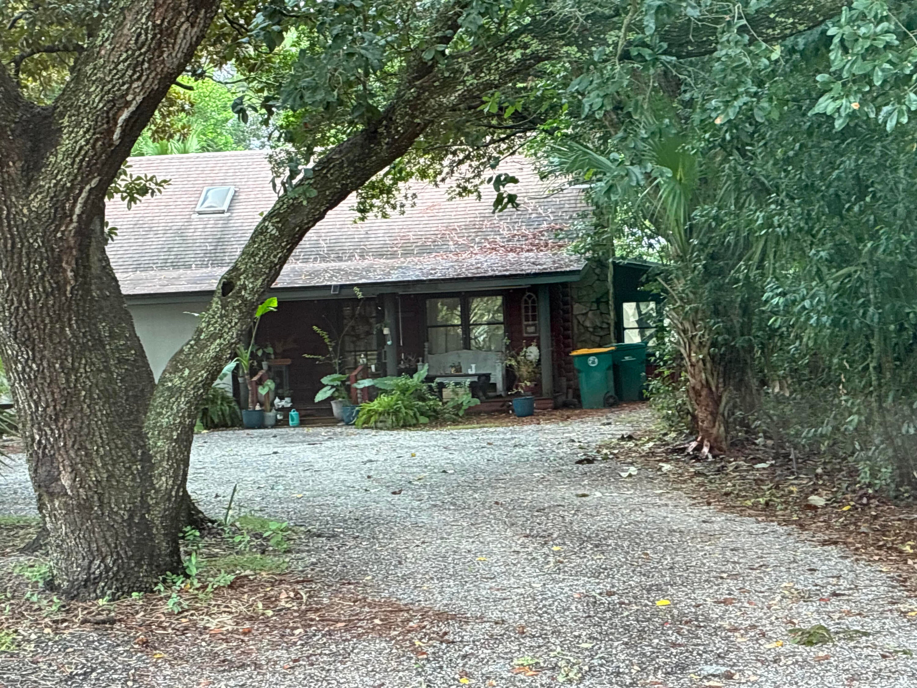 1108 Middle Drive