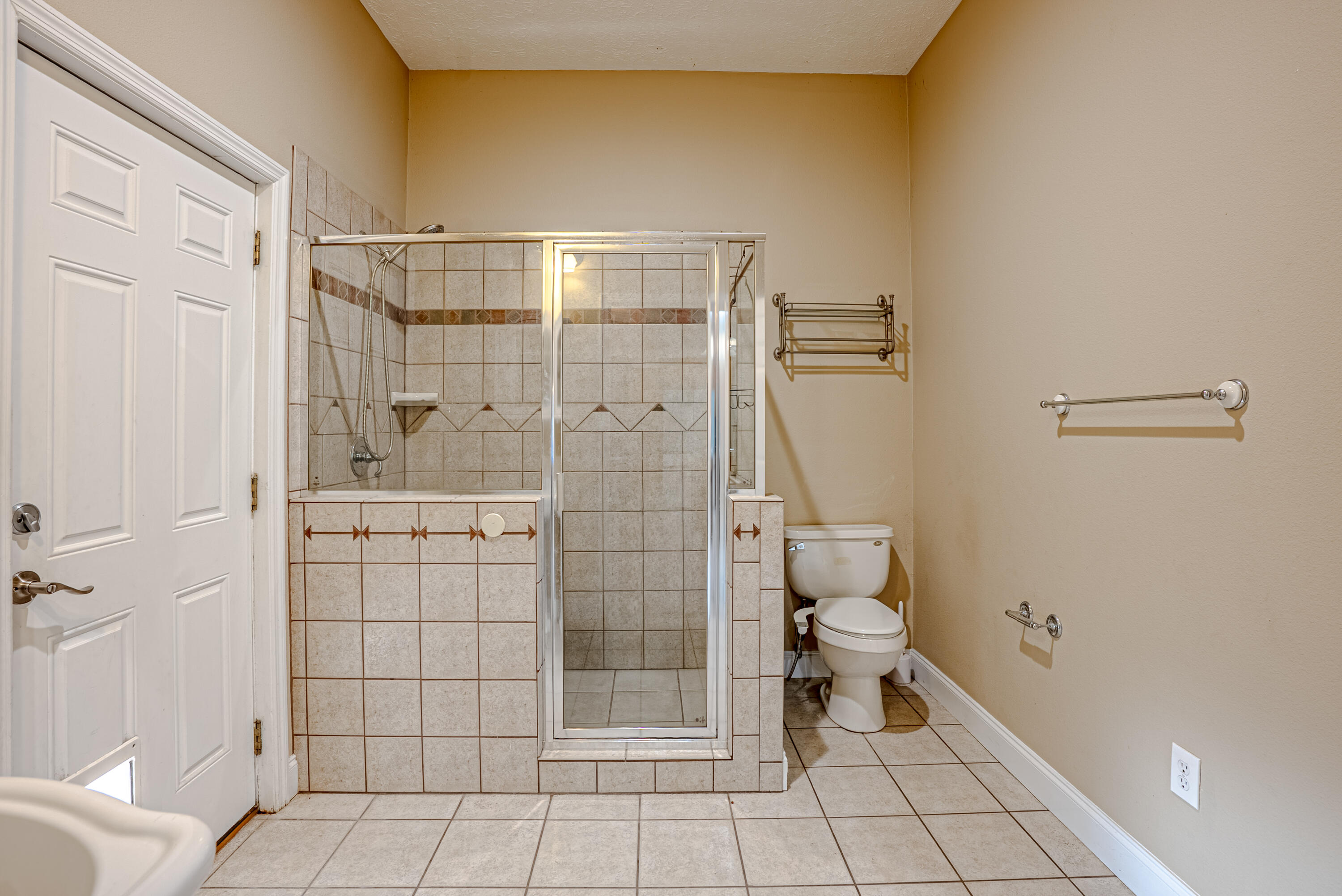 Kirkland Manor - Residential