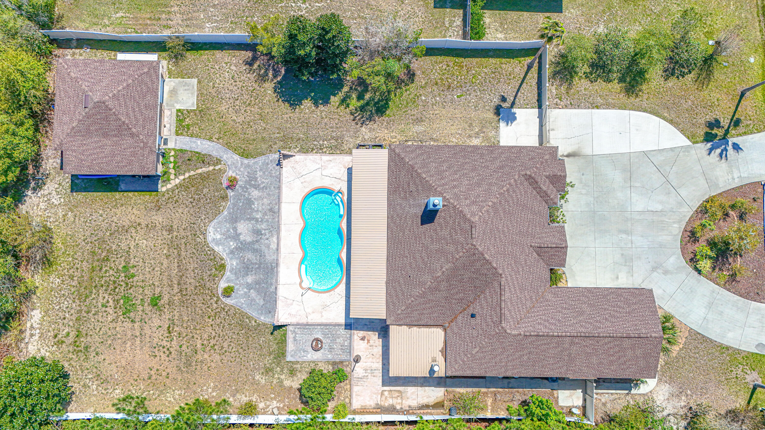 Kirkland Manor - Residential