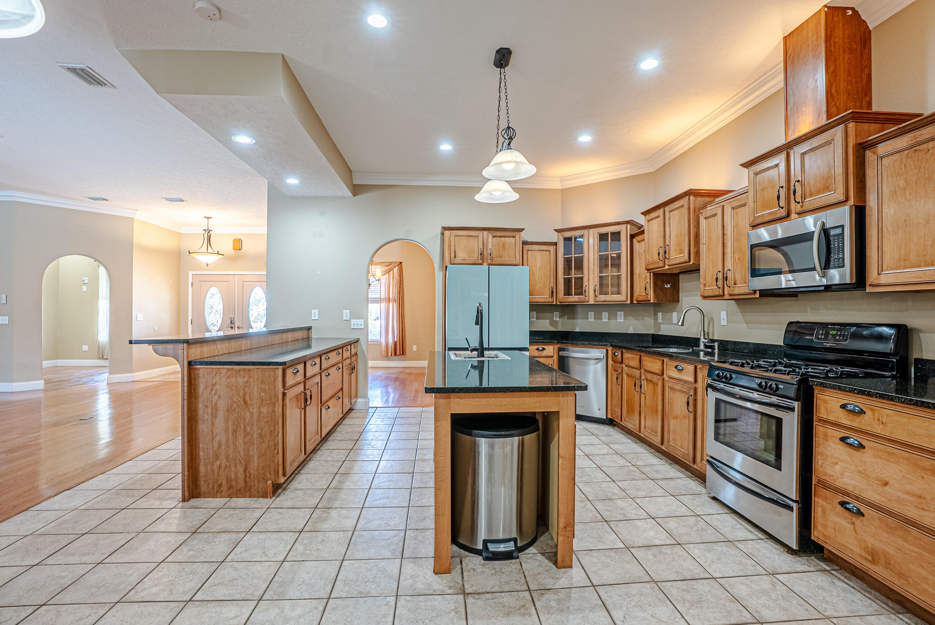 Kirkland Manor - Residential