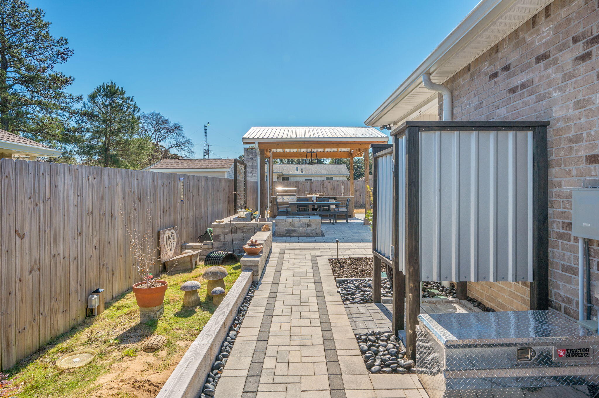 POQUITO BAYOU - Residential