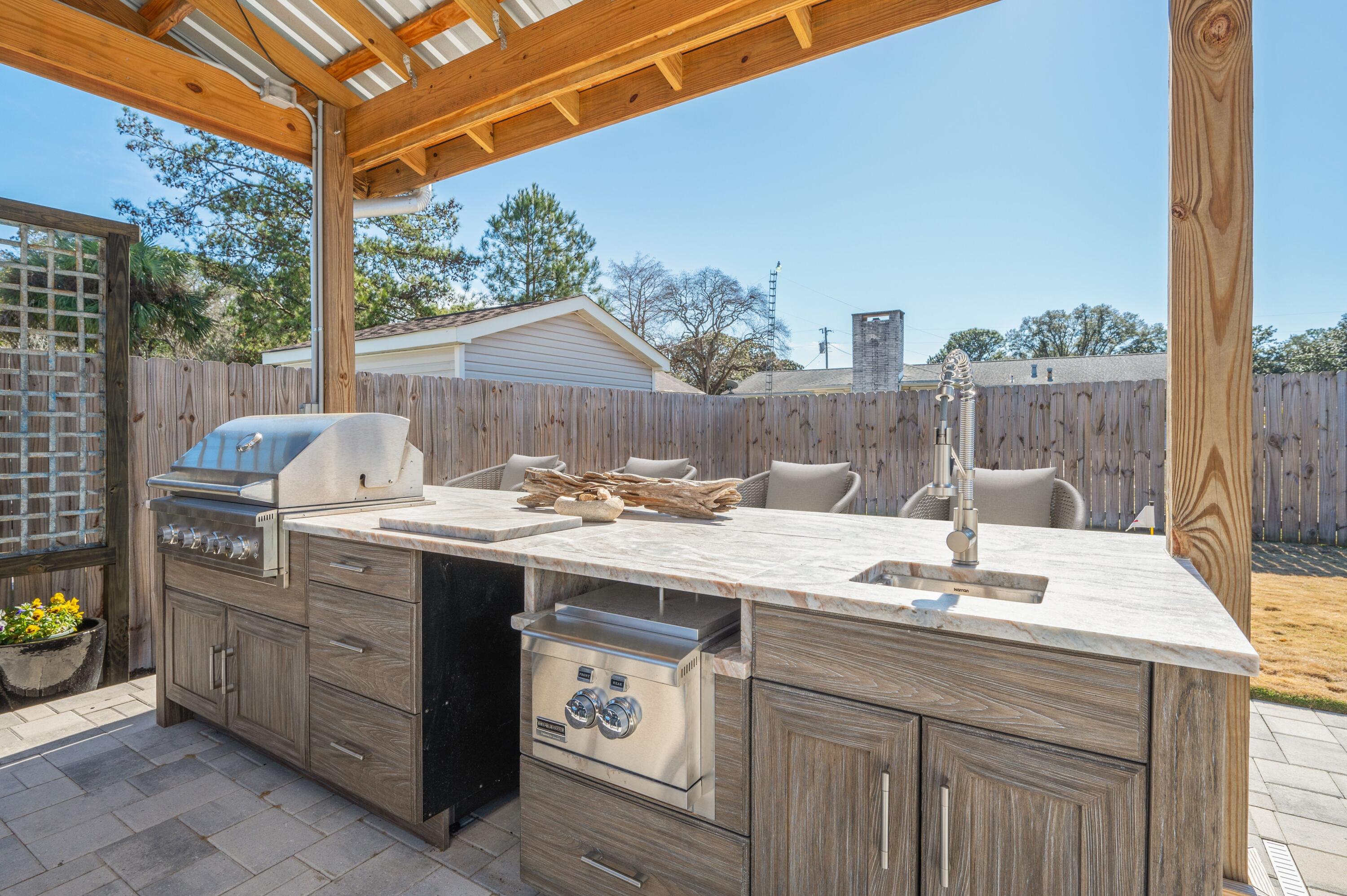 POQUITO BAYOU - Residential