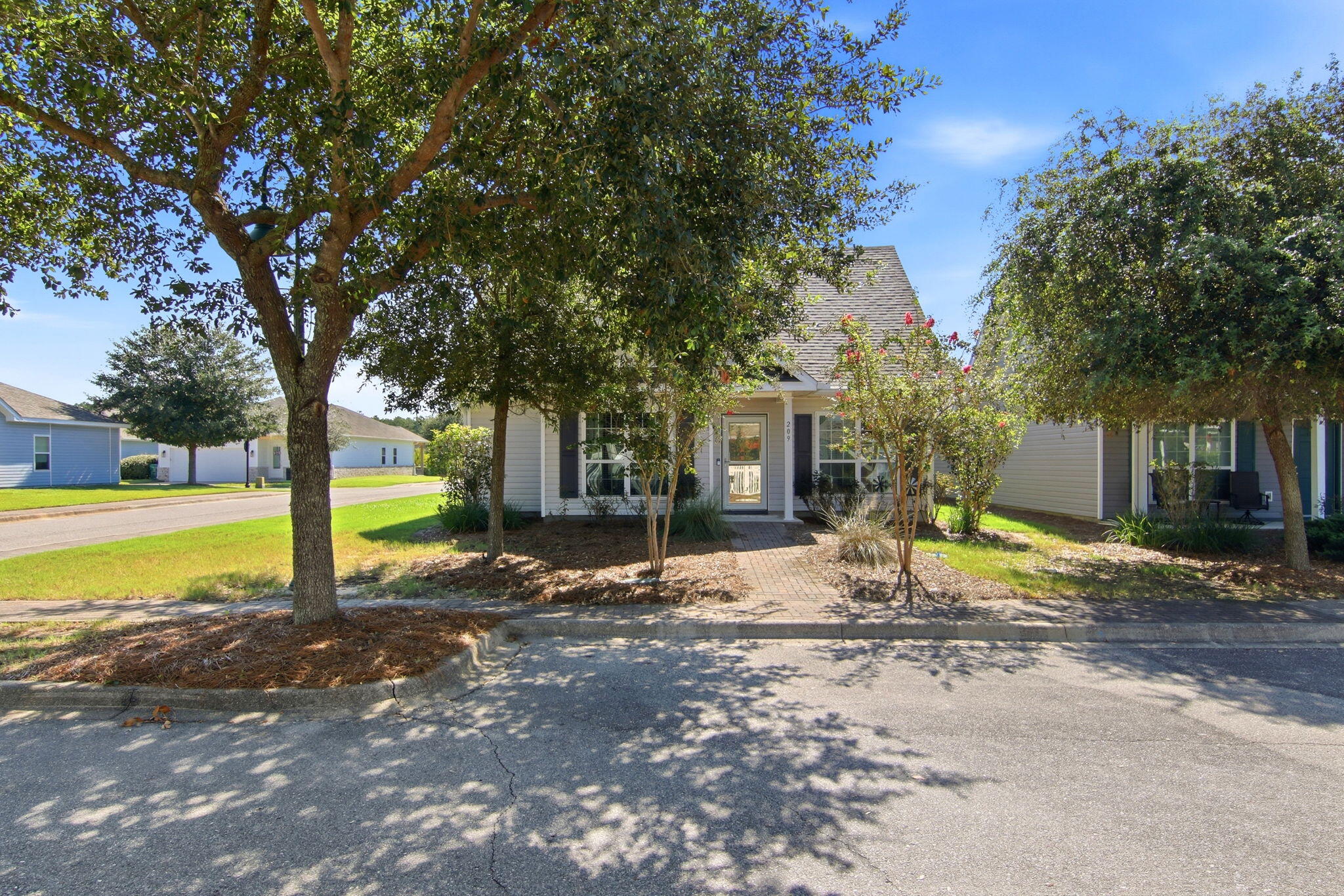 209 Nelly Street